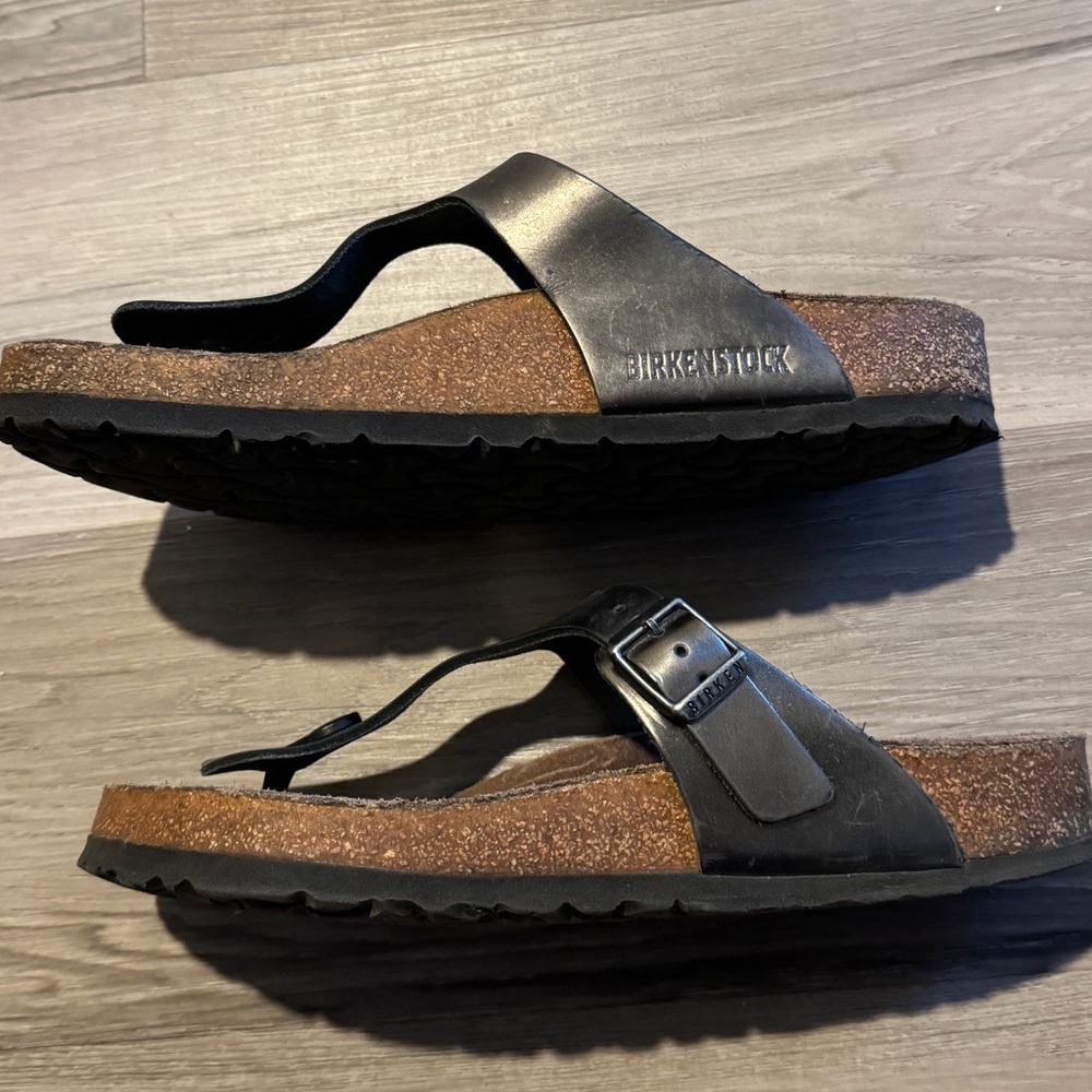 Birkenstock Gizeh Sandal Size 7 EU 38 Bronze - Picture 5 of 8